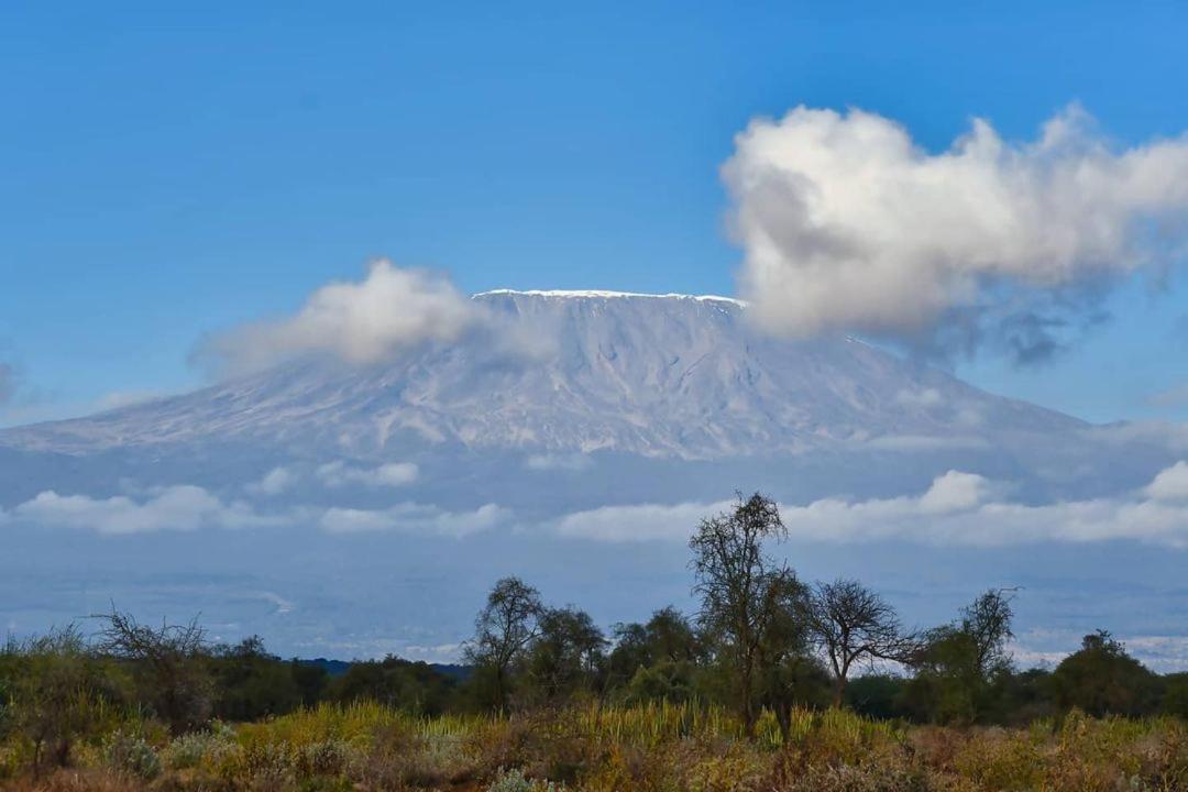 Amboseli Cultural Camping Exterior photo